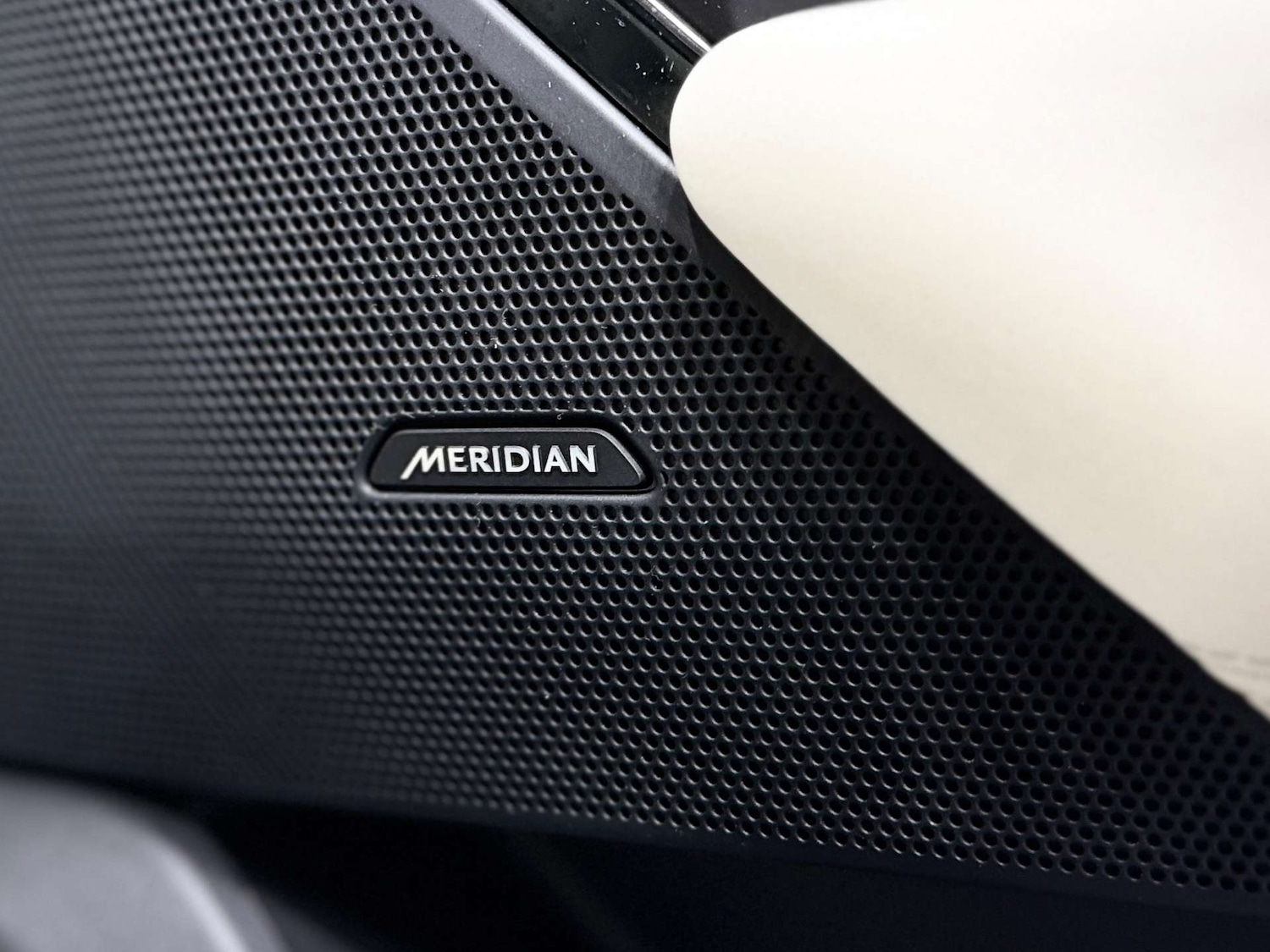 Used Land Rover Range Rover Velar 2022 for sale - 77833932: Photo 37