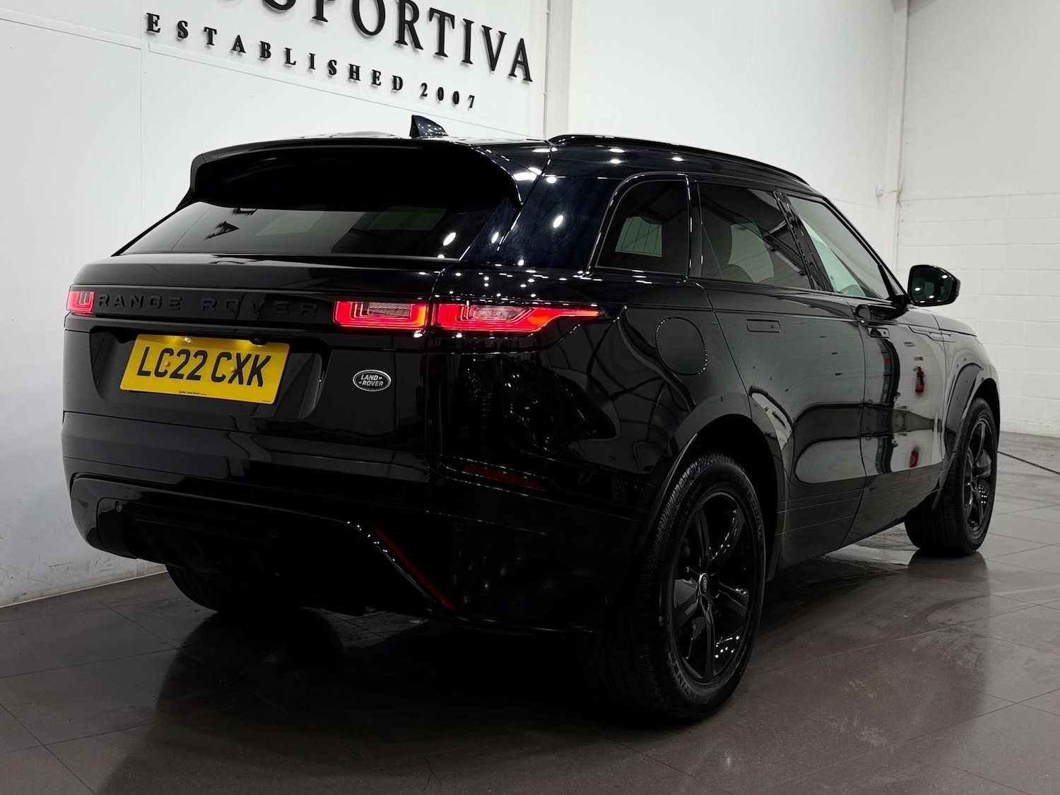 Used Land Rover Range Rover Velar 2022 for sale - 77833932: Photo 6