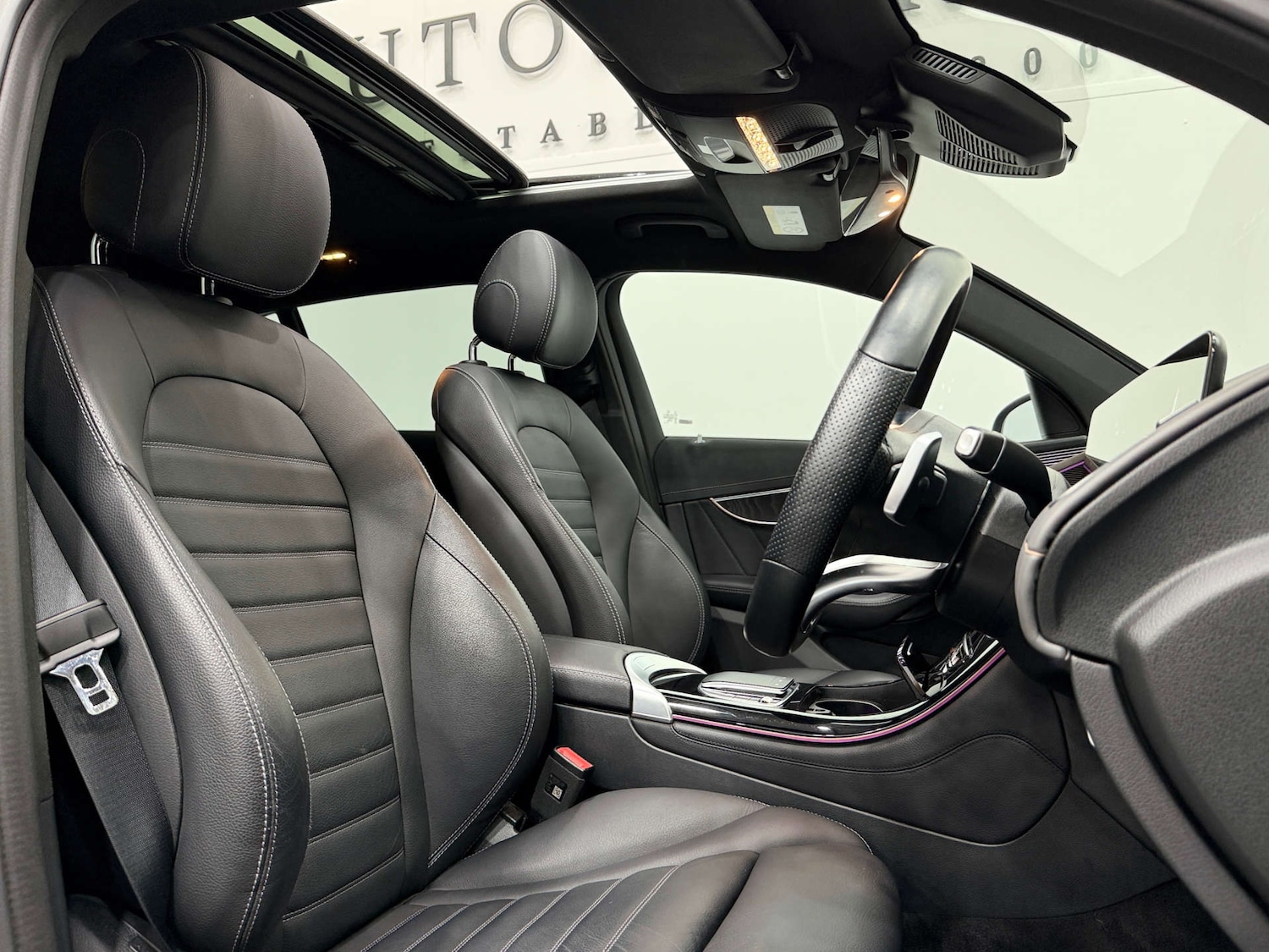 Used Mercedes-Benz EQC 2022 for sale - 76542263: Photo 2