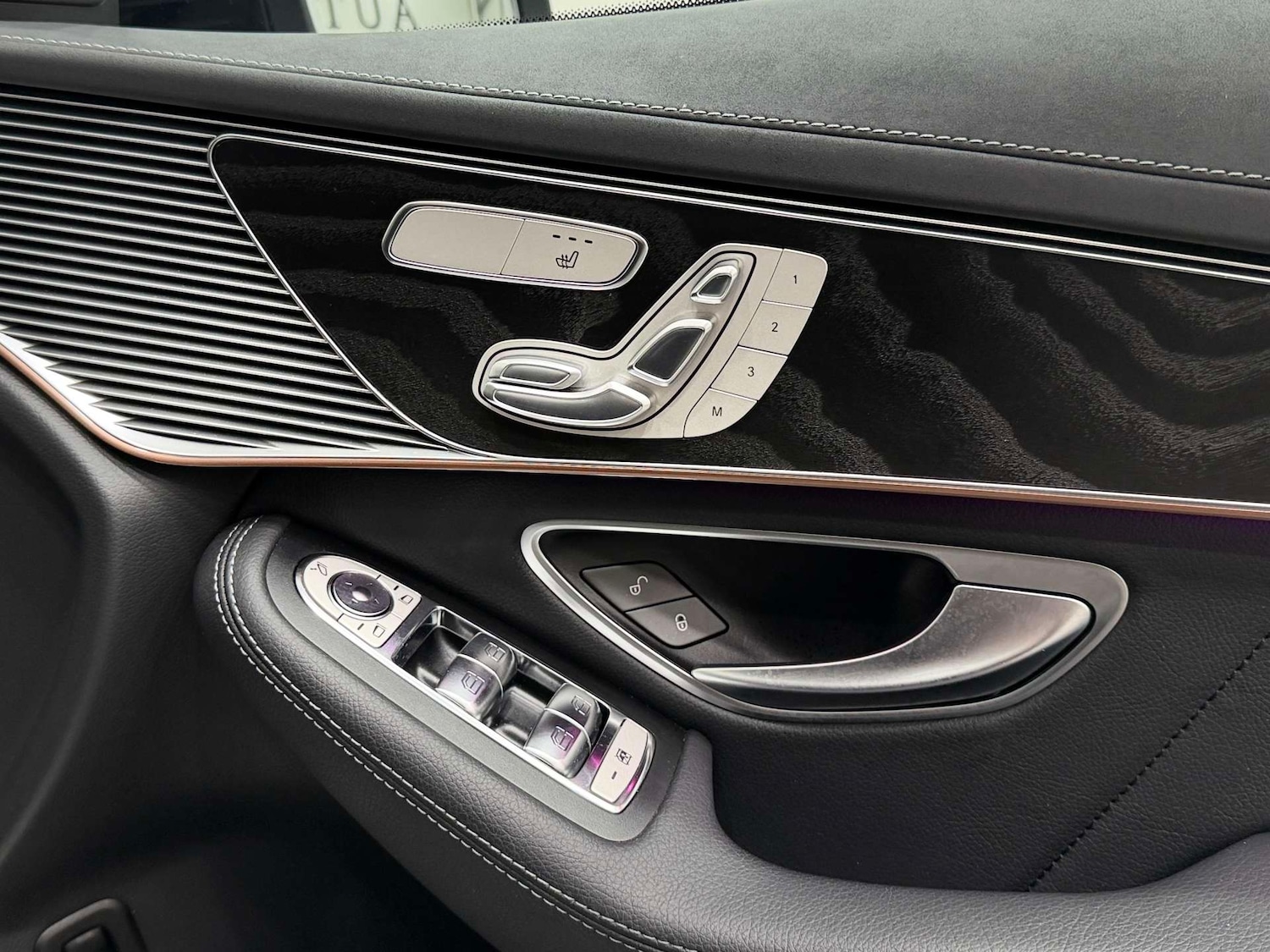 Used Mercedes-Benz EQC 2022 for sale - 76542263: Photo 40