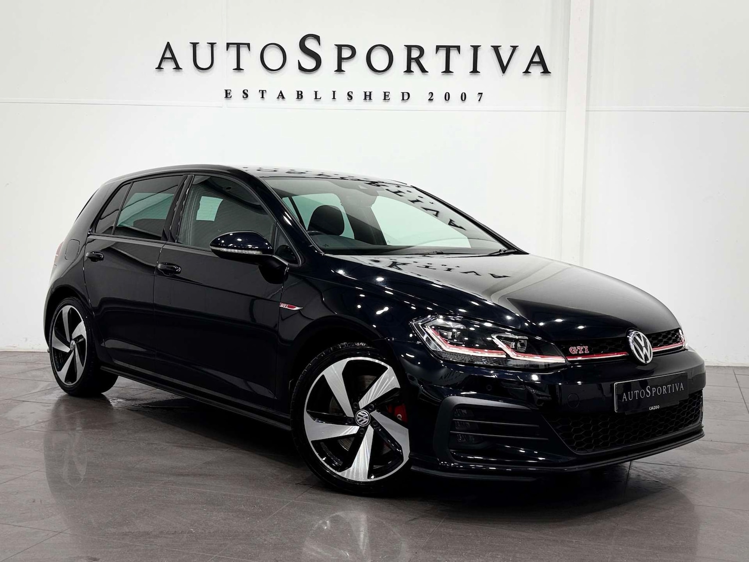 Used Volkswagen Golf 2020 for sale - 76505126: Photo 1