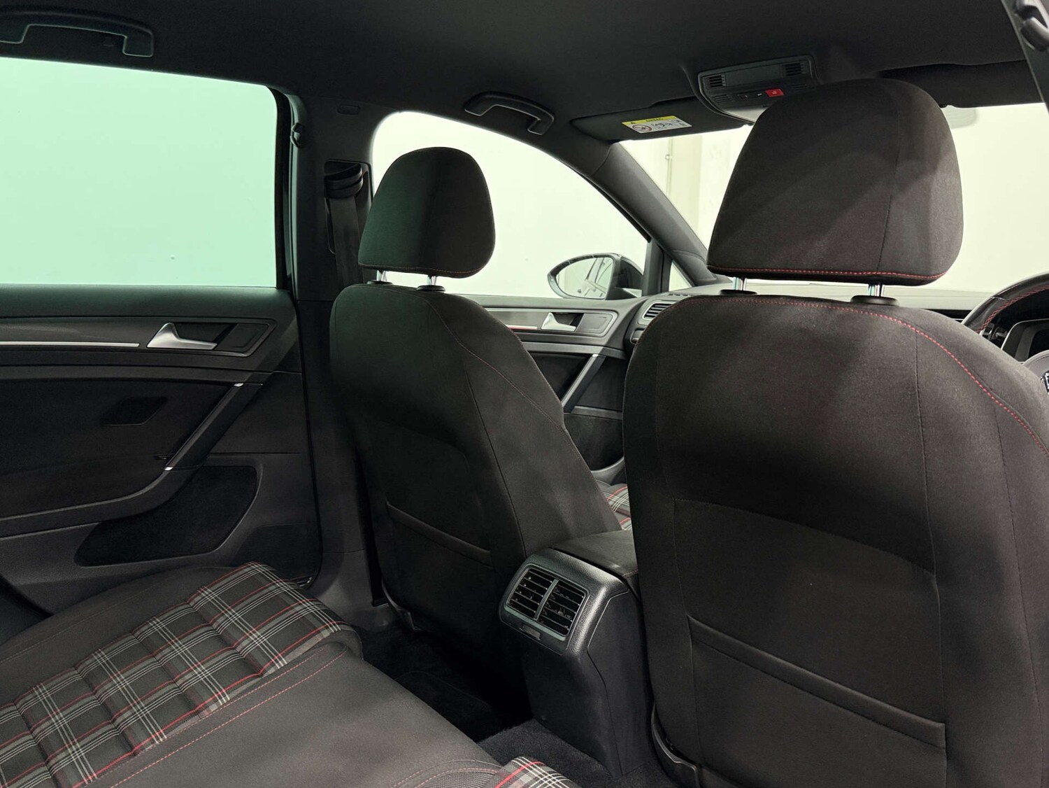 Used Volkswagen Golf 2020 for sale - 76505126: Photo 17