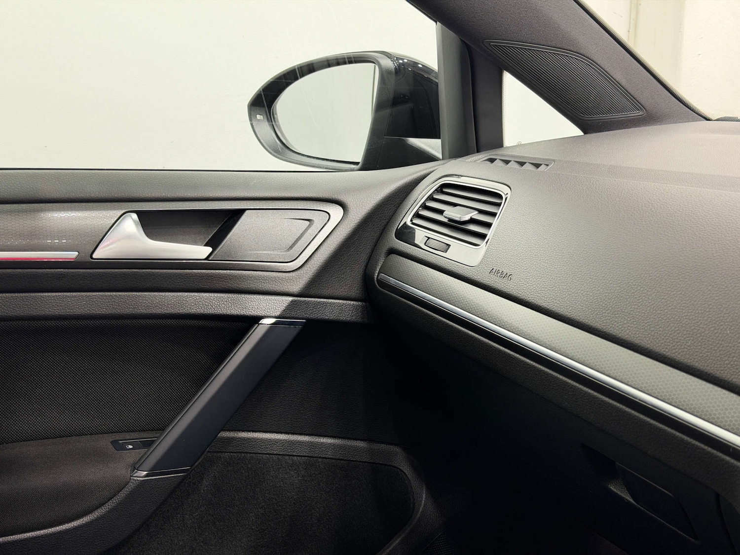 Used Volkswagen Golf 2020 for sale - 76505126: Photo 32