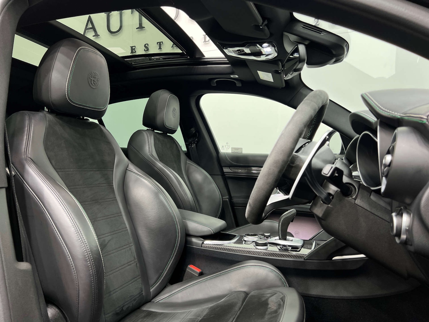 Used Alfa Romeo Stelvio 2021 for sale - 76277599: Photo 2