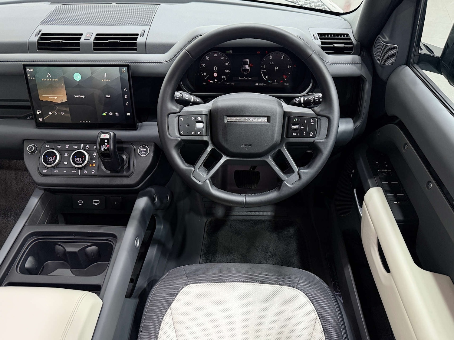 Used Land Rover Defender 2024 for sale - 77833939: Photo 23