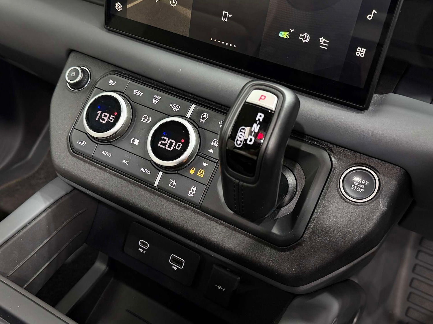 Used Land Rover Defender 2024 for sale - 77833939: Photo 55