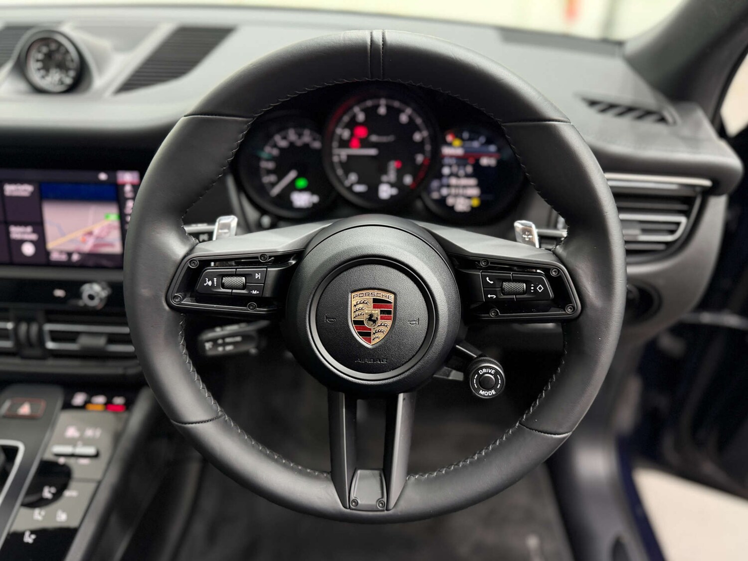 Used Porsche Macan 2022 for sale - 76567767: Photo 23