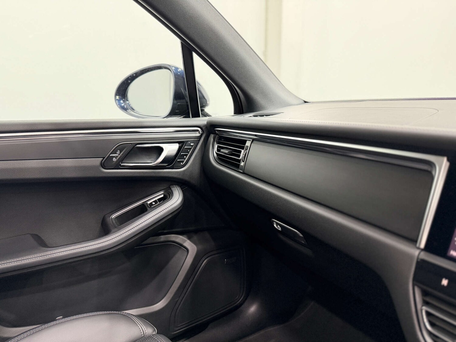 Used Porsche Macan 2022 for sale - 76567767: Photo 39