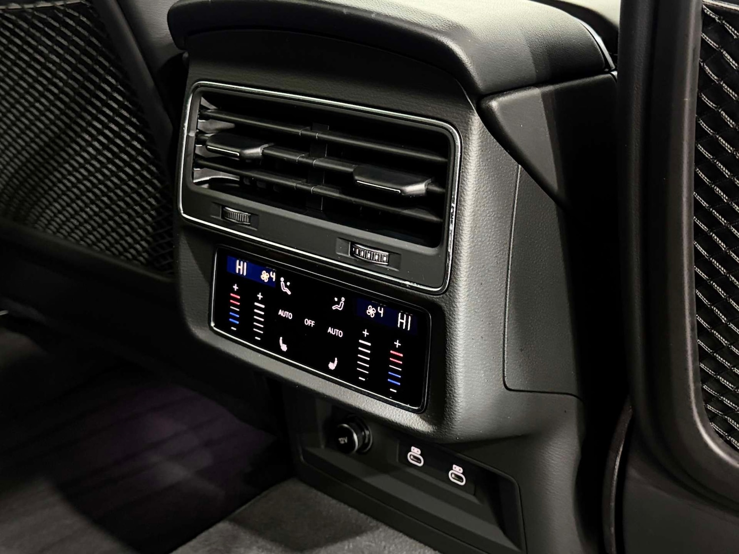 Used Audi Q8 2024 for sale - 76709180: Photo 16