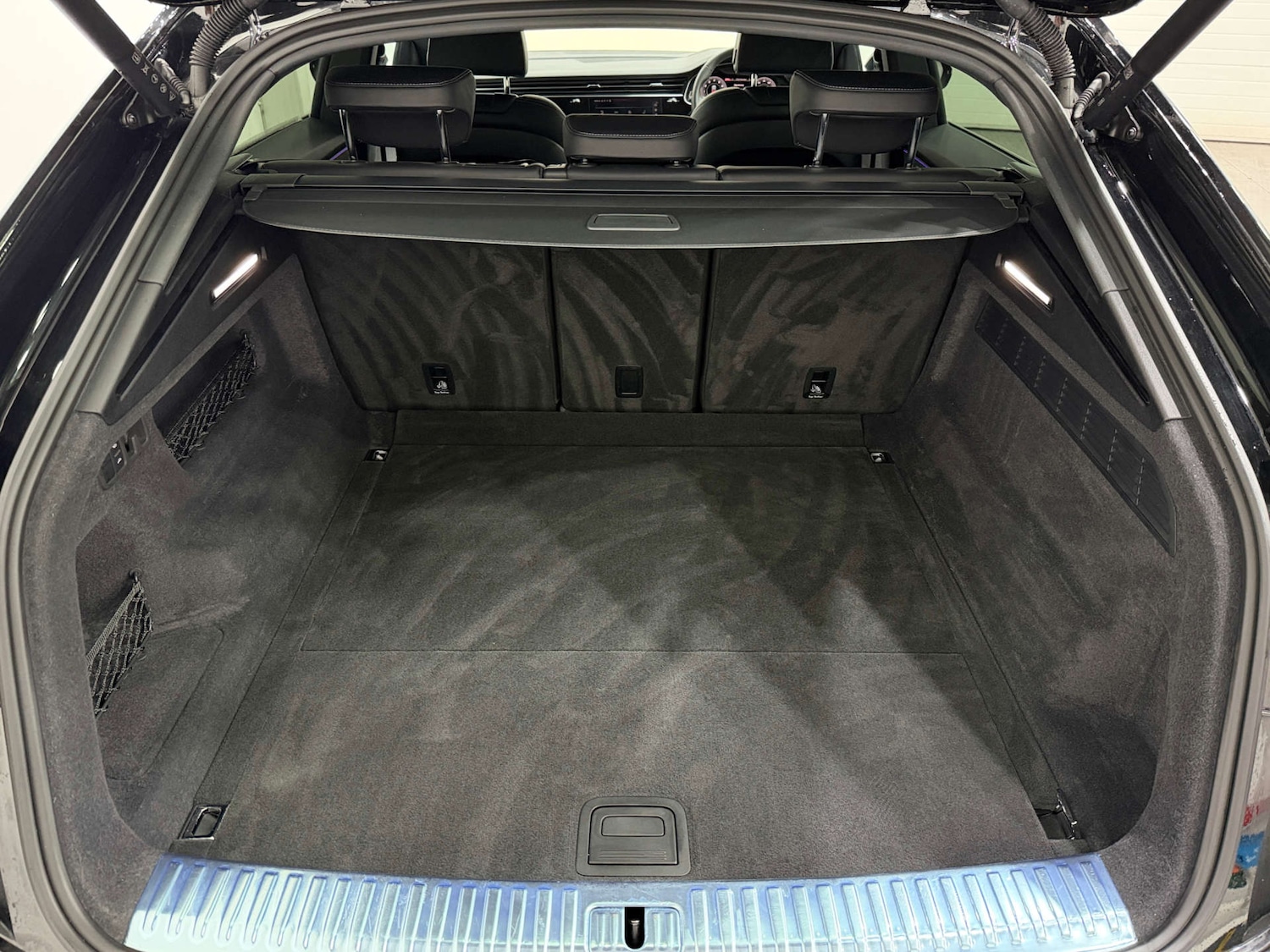 Used Audi Q8 2024 for sale - 76709180: Photo 29