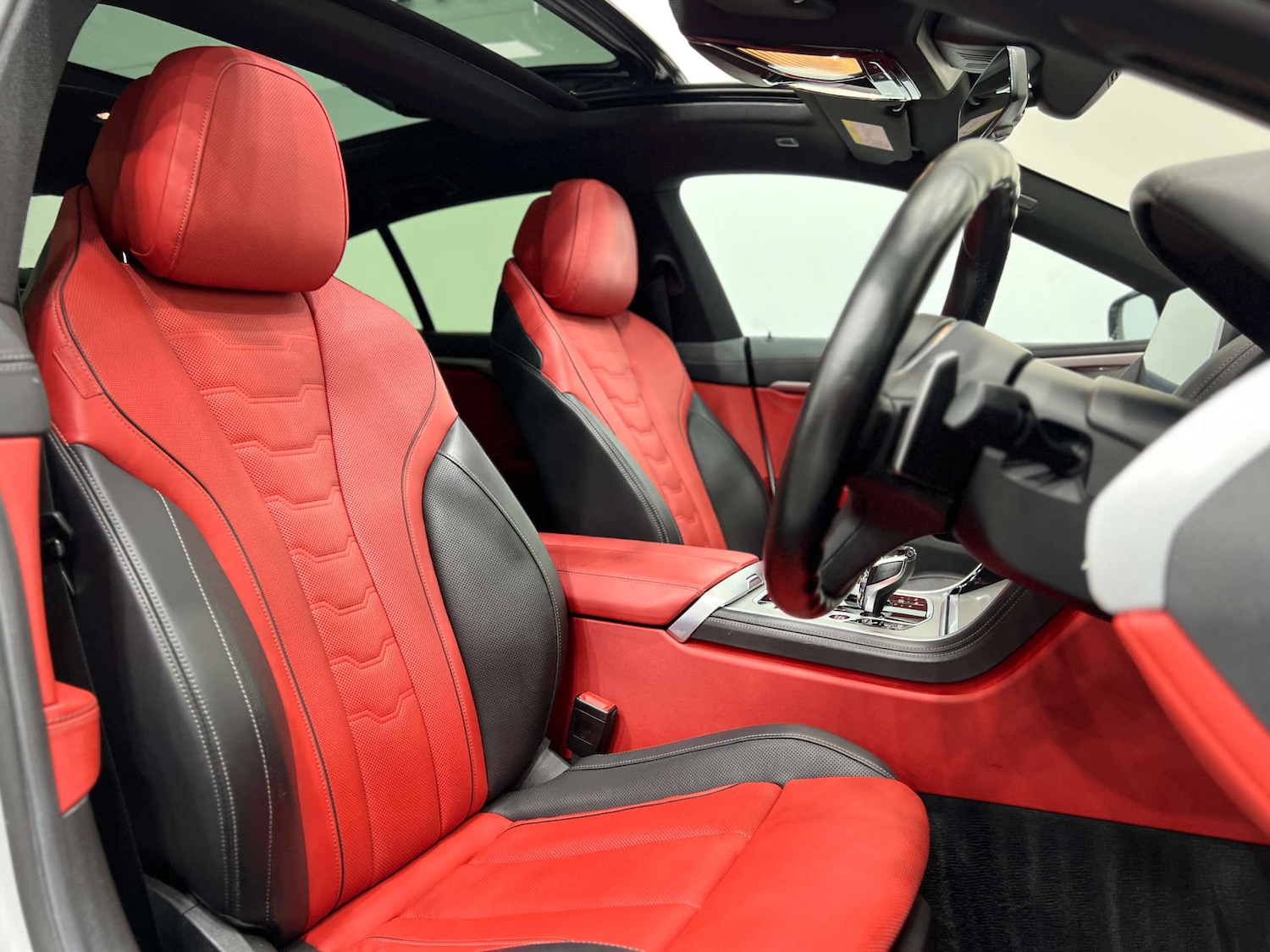 Used BMW 8 Series 2021 for sale - 77833836: Photo 2