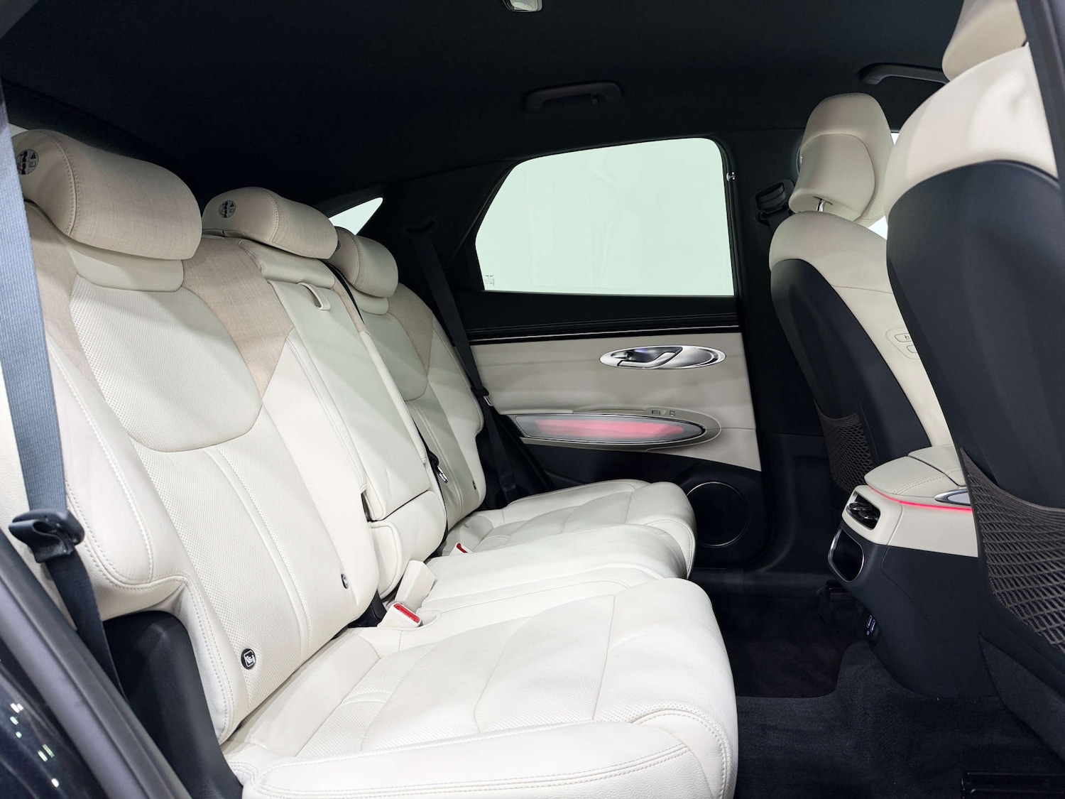 Used Genesis GV70 2024 for sale - 76340759: Photo 15