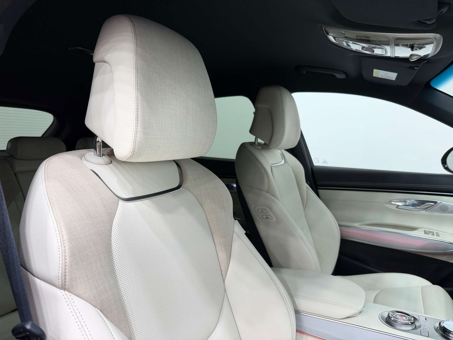 Used Genesis GV70 2024 for sale - 76340759: Photo 39