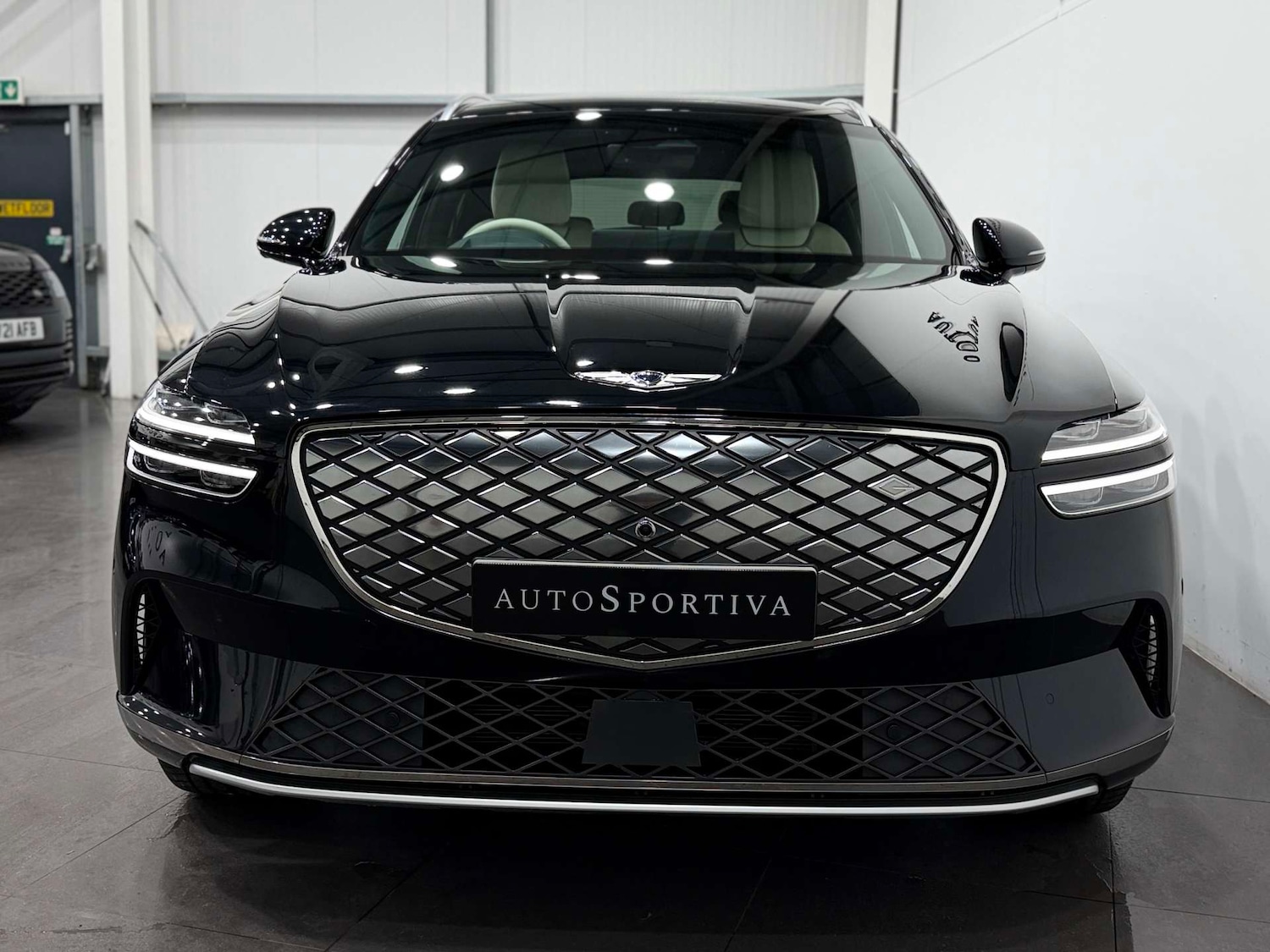 Used Genesis GV70 2024 for sale - 76340759: Photo 8