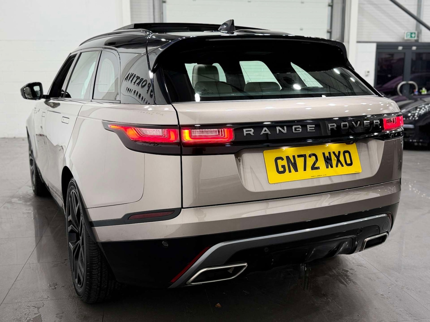 Used Land Rover Range Rover Velar 2022 for sale - 76343759: Photo 10