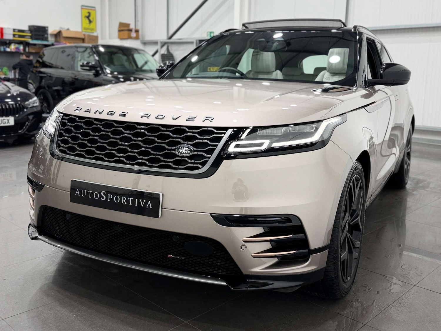 Used Land Rover Range Rover Velar 2022 for sale - 76343759: Photo 11