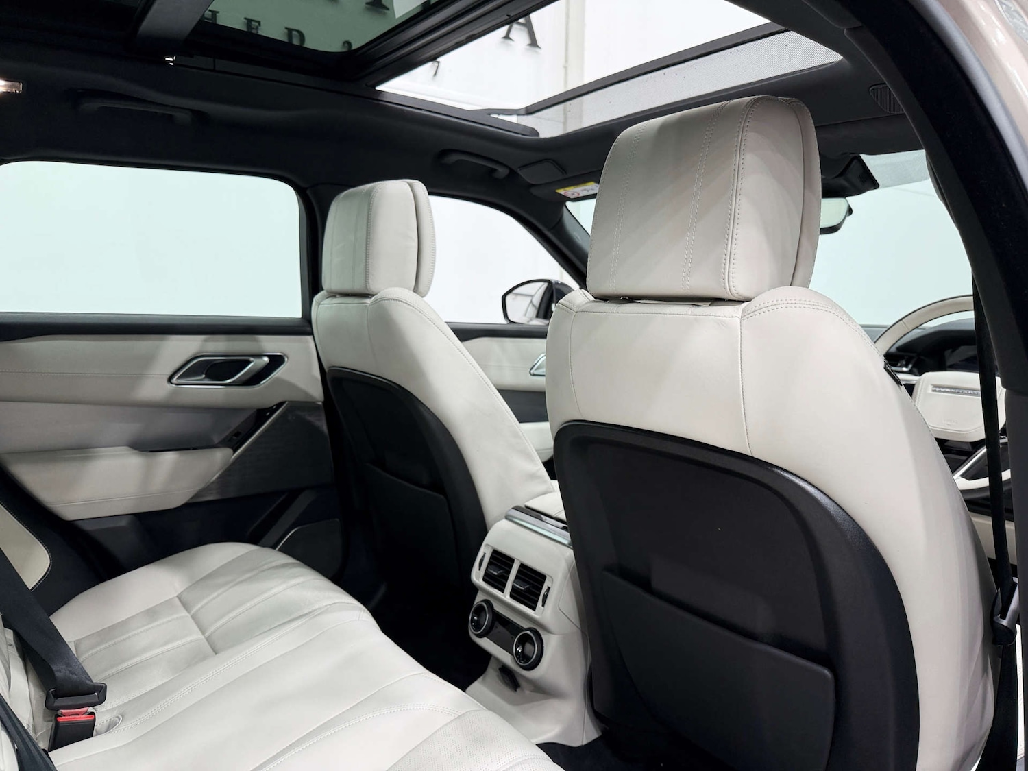 Used Land Rover Range Rover Velar 2022 for sale - 76343759: Photo 19