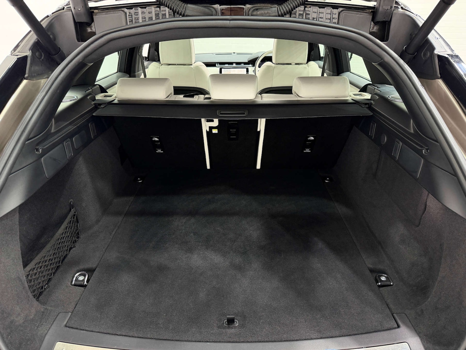 Used Land Rover Range Rover Velar 2022 for sale - 76343759: Photo 29