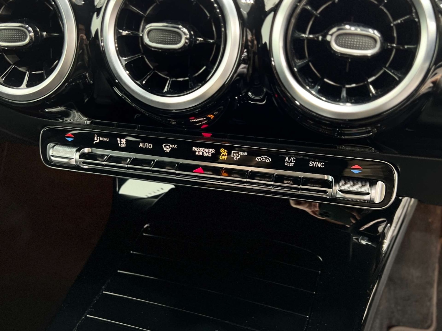 Used Mercedes-Benz A-Class 2020 for sale - 76957755: Photo 46