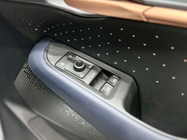 Used Cupra Tavascan 2025 for sale - 75131938: Photo 43