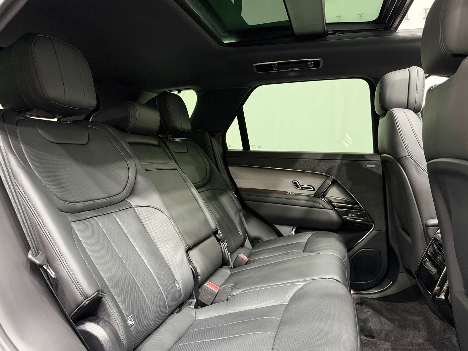 Used Land Rover Range Rover Sport 2023 for sale - 76718841: Photo 16