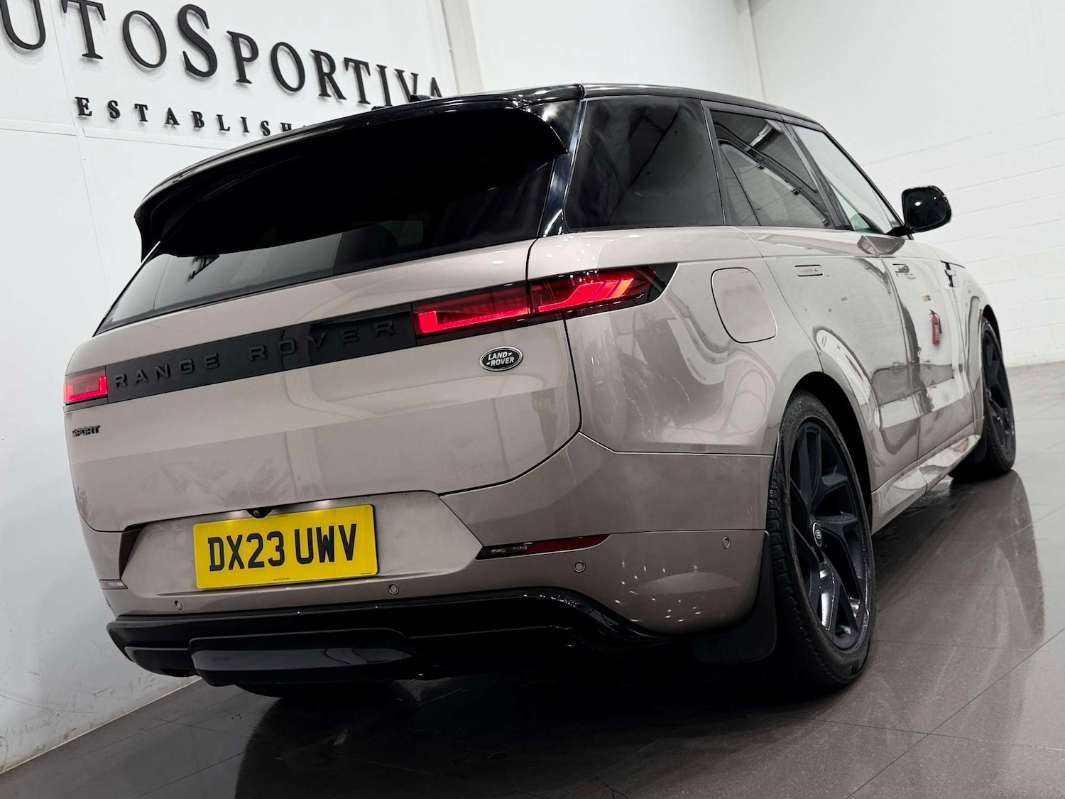 Used Land Rover Range Rover Sport 2023 for sale - 76718841: Photo 28