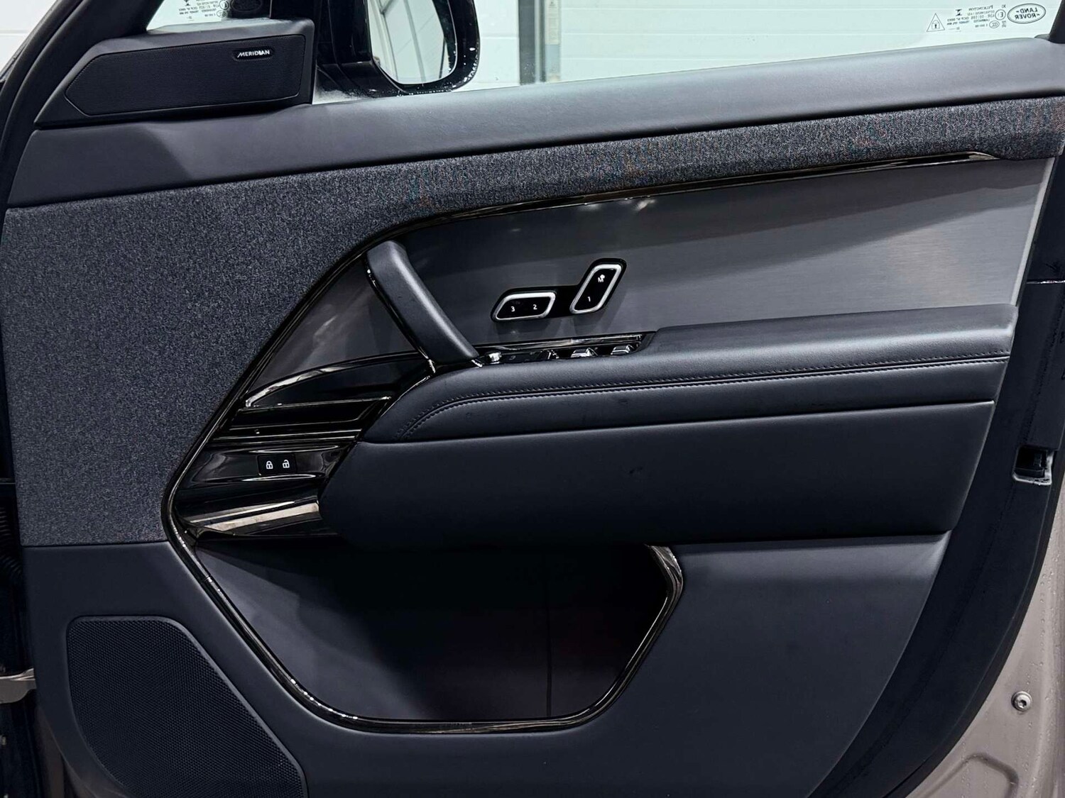 Used Land Rover Range Rover Sport 2023 for sale - 76718841: Photo 40