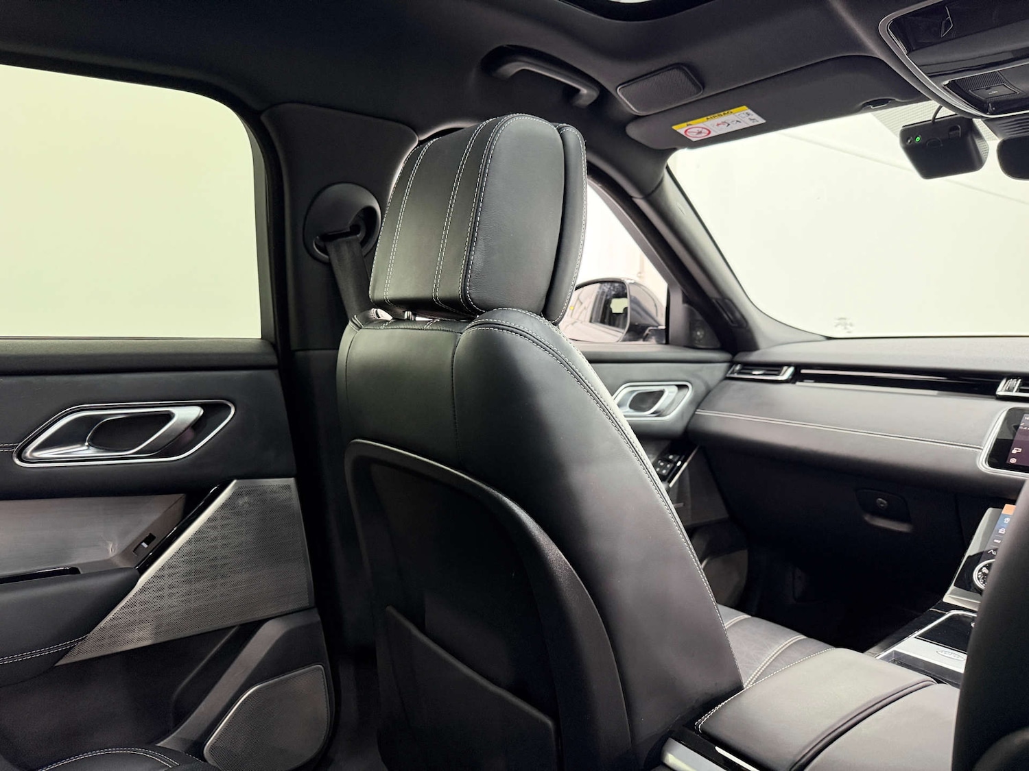 Used Land Rover Range Rover Velar 2022 for sale - 76923090: Photo 18