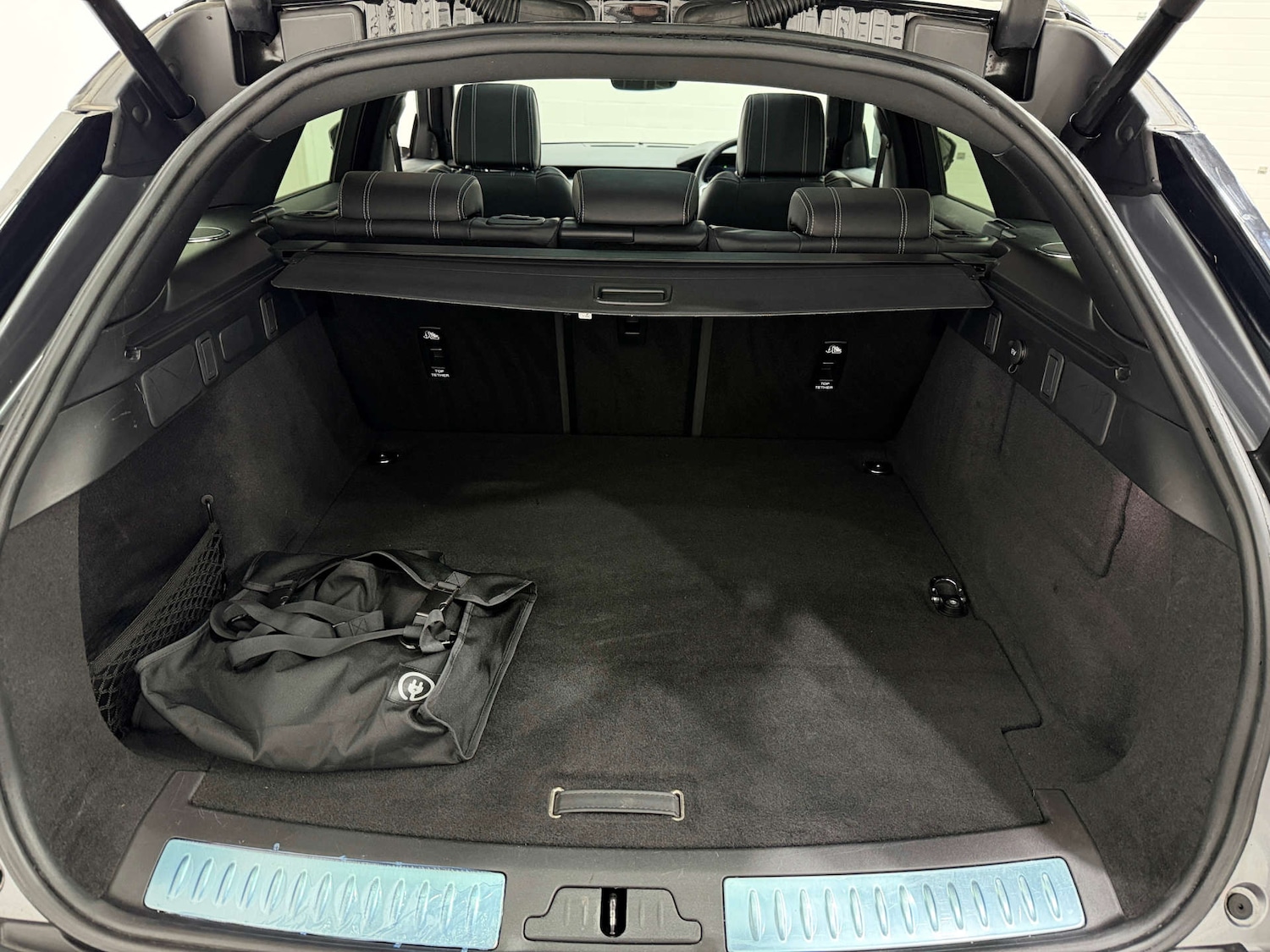 Used Land Rover Range Rover Velar 2022 for sale - 76923090: Photo 29