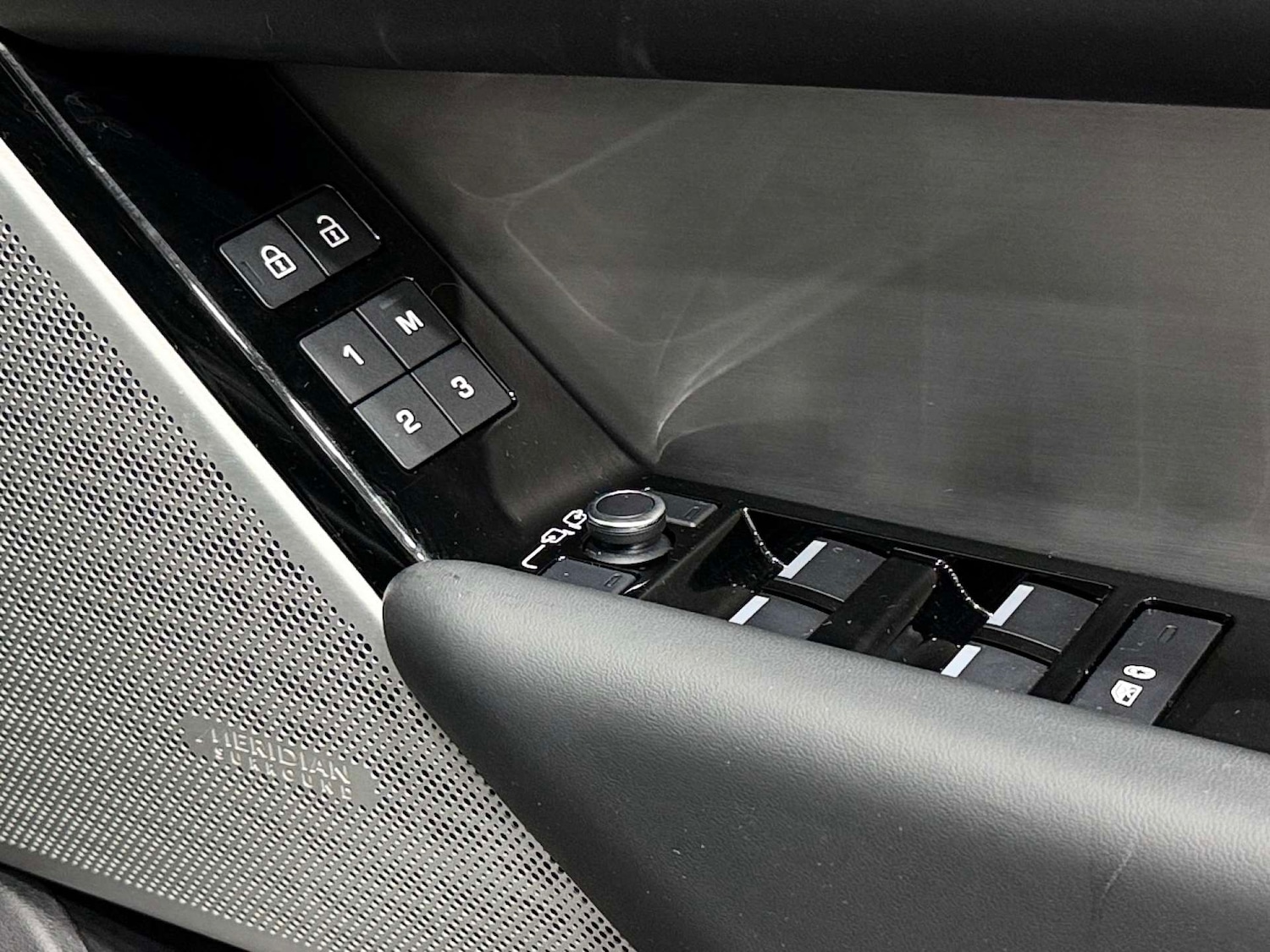 Used Land Rover Range Rover Velar 2022 for sale - 76923090: Photo 36