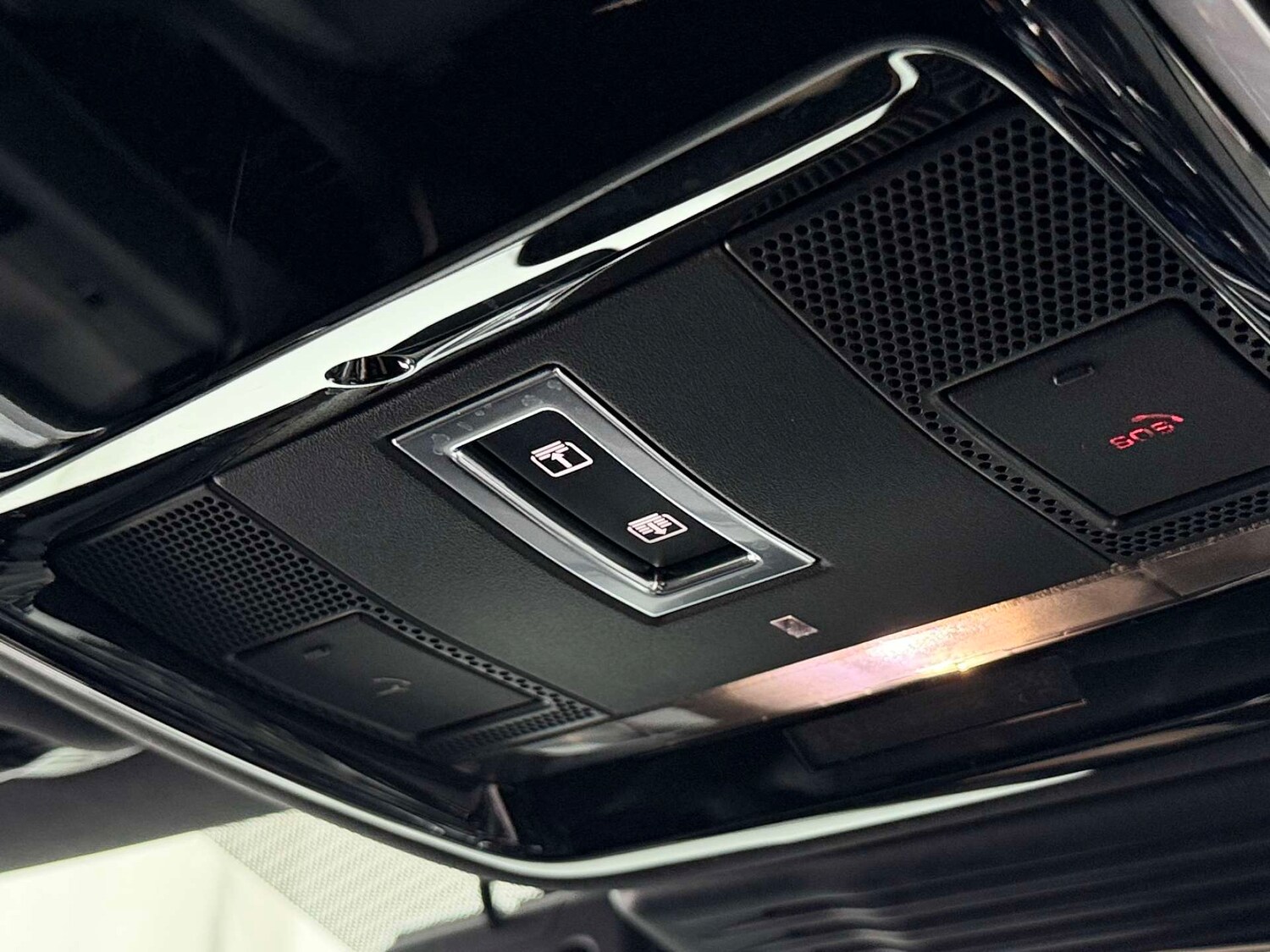 Used Land Rover Range Rover Velar 2022 for sale - 76923090: Photo 38