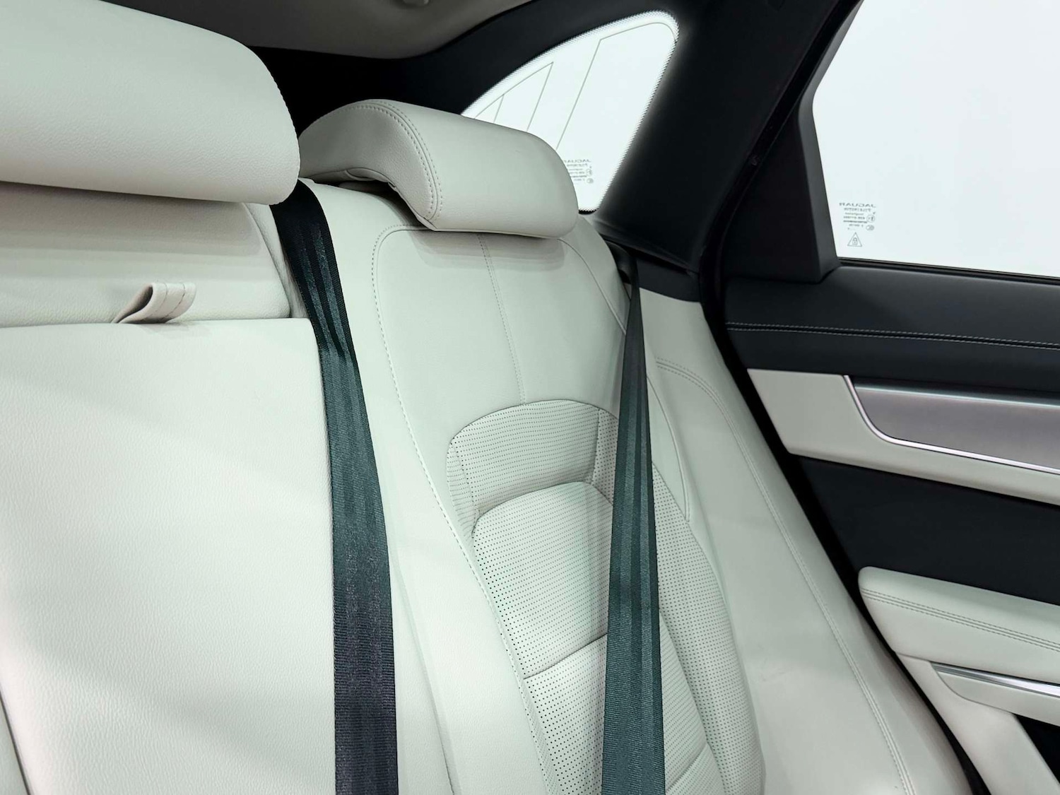 Used Jaguar F-Pace 2022 for sale - 77224818: Photo 17