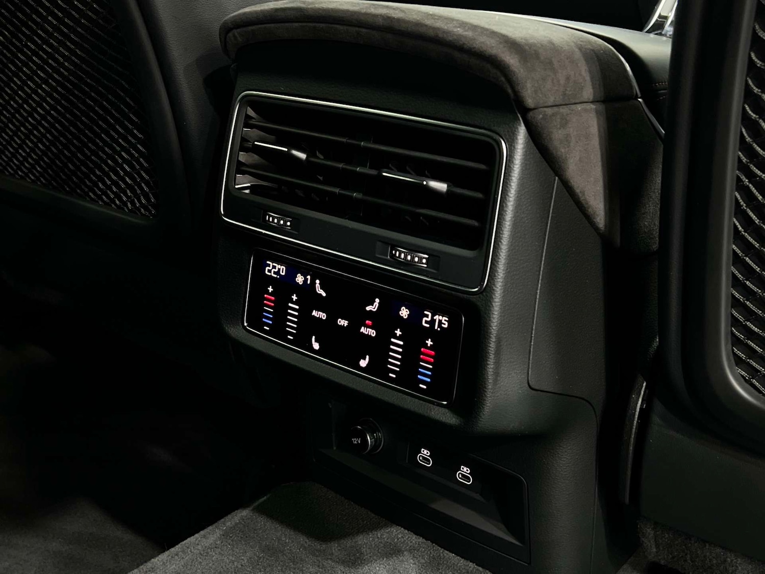 Used Audi Q8 2021 for sale - 76277509: Photo 17