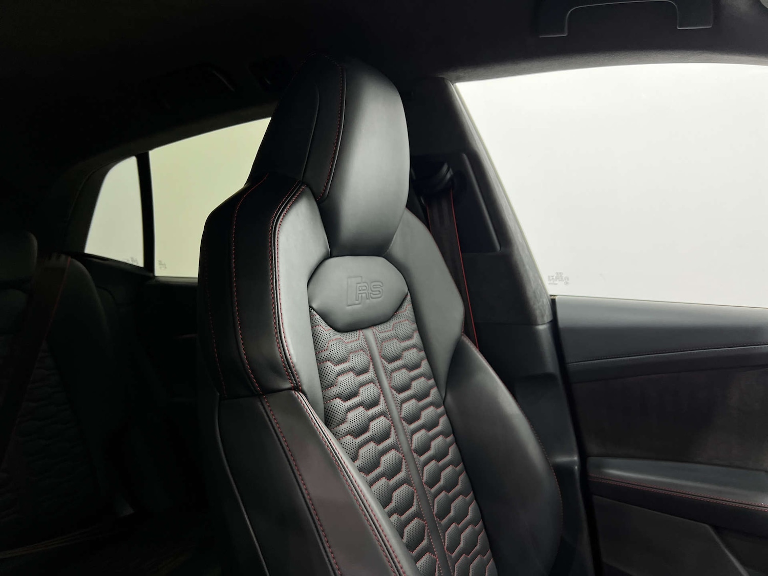 Used Audi Q8 2021 for sale - 76277509: Photo 38