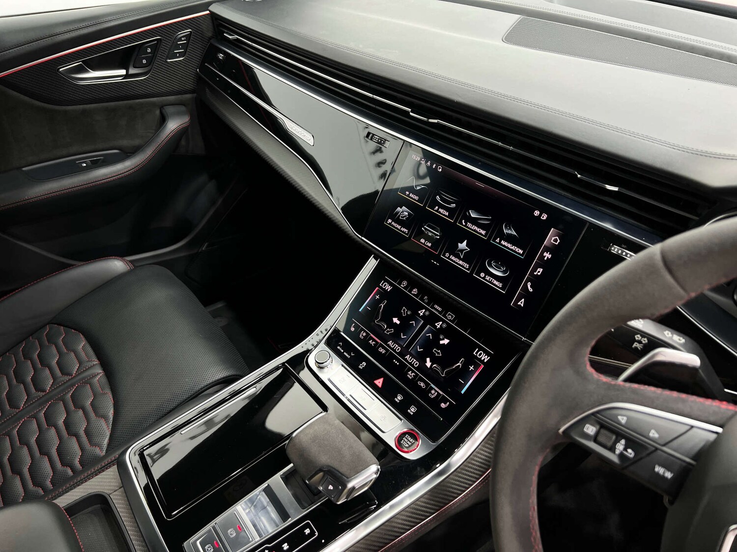 Used Audi Q8 2021 for sale - 76277509: Photo 45