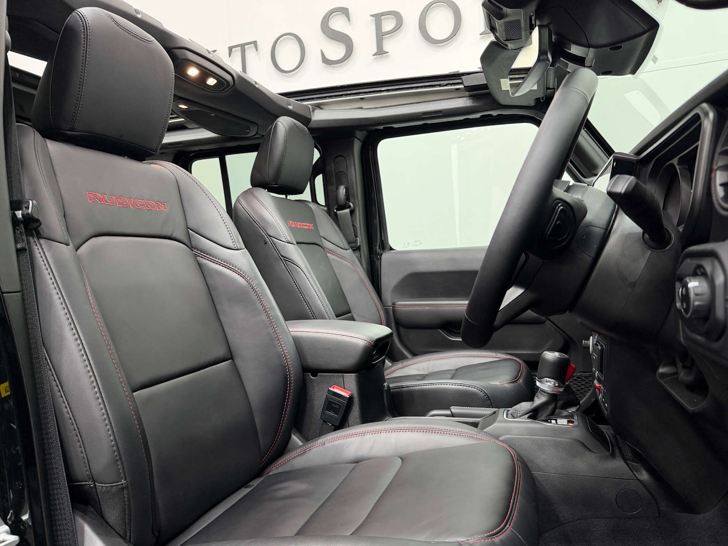 Used Jeep Wrangler 2025 for sale - 77847552: Photo 2