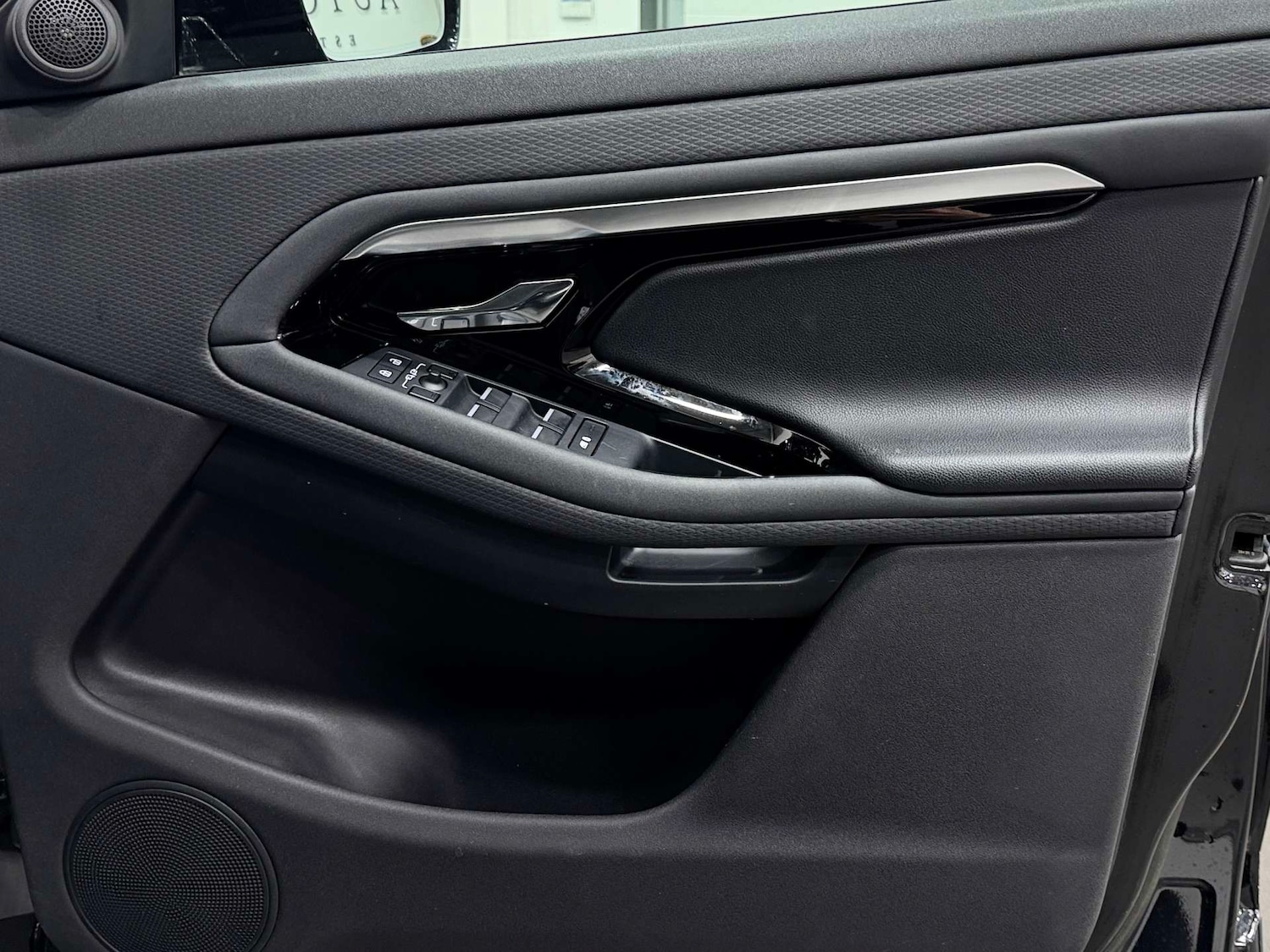 Used Land Rover Range Rover Evoque 2023 for sale - 77200698: Photo 37