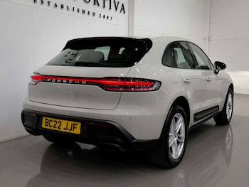 Used Porsche Macan 2022 for sale - 79448085: Photo