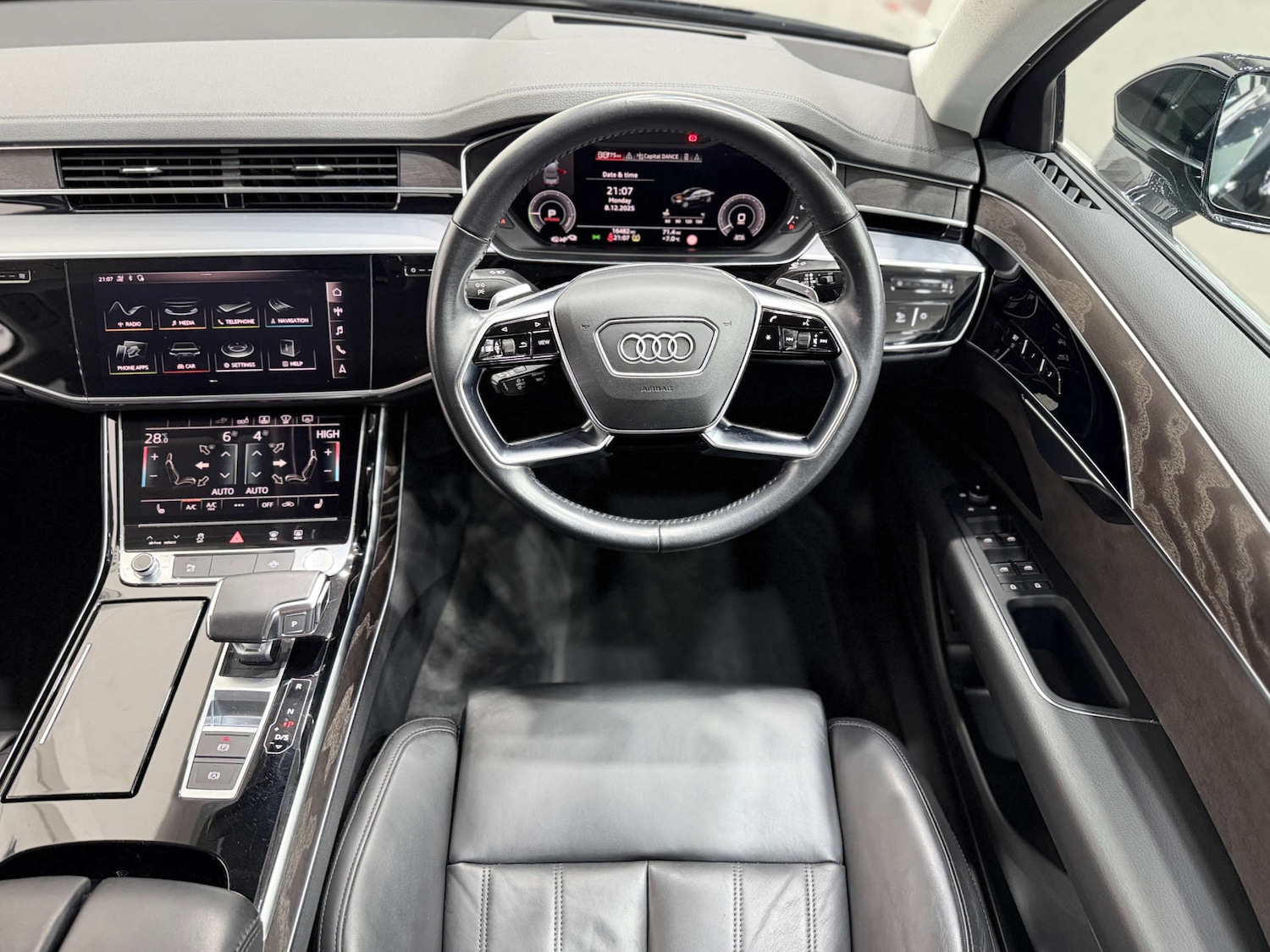 Used Audi A8 2020 for sale - 77833860: Photo 21