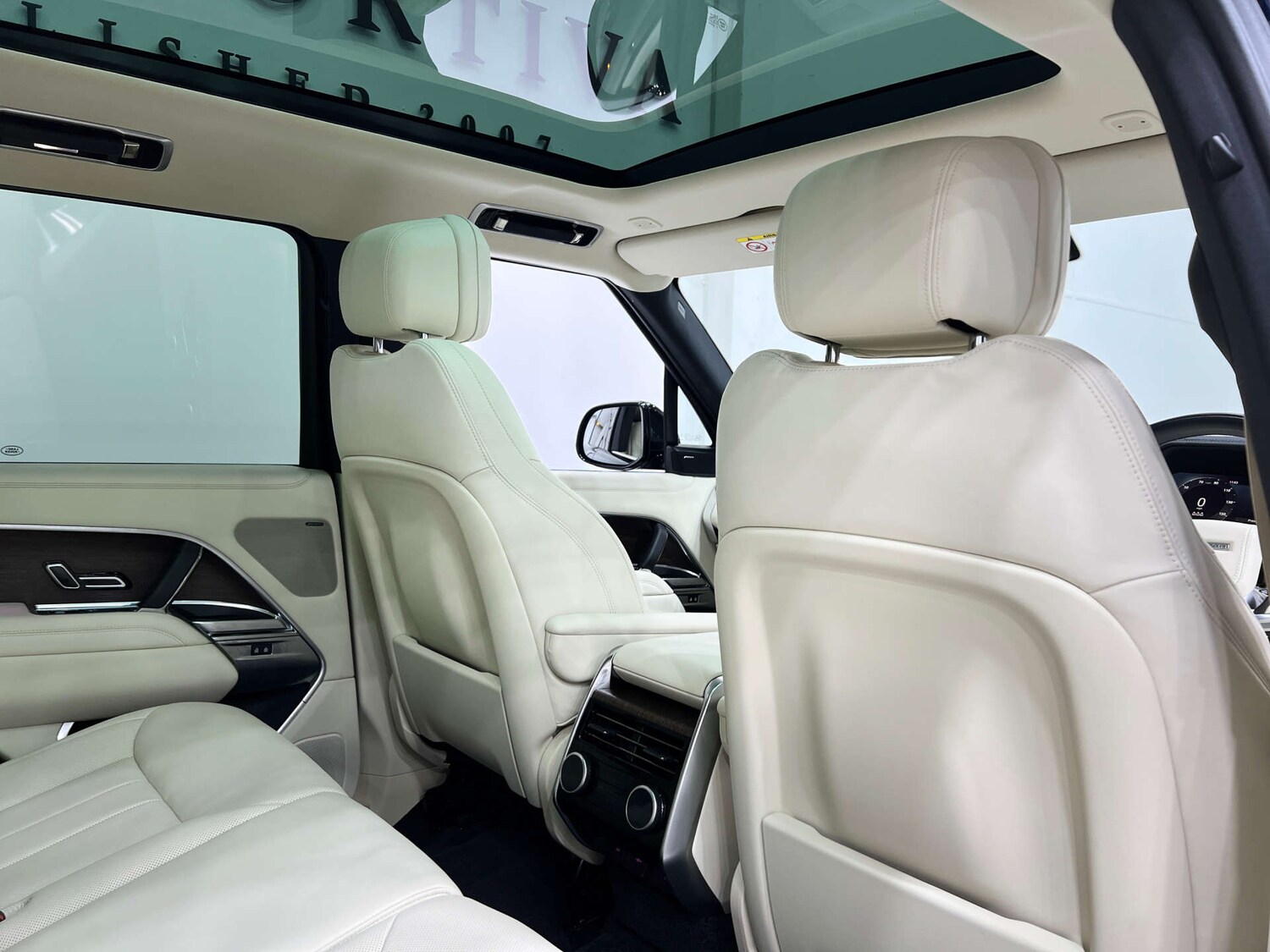 Used Land Rover Range Rover 2023 for sale - 76277542: Photo 18