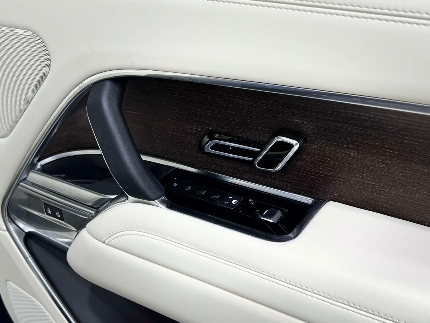 Used Land Rover Range Rover 2023 for sale - 76277542: Photo 44