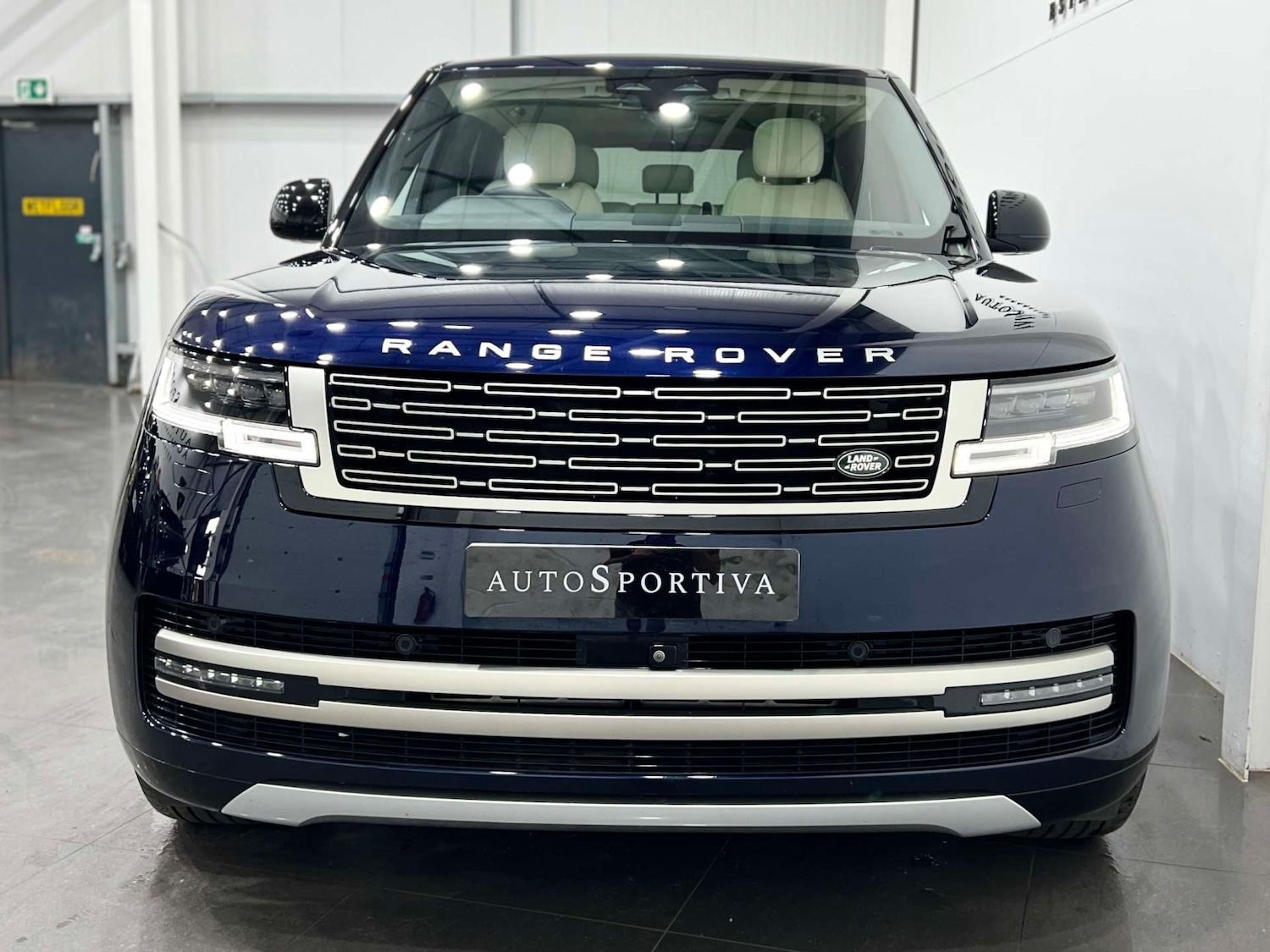 Used Land Rover Range Rover 2023 for sale - 76277542: Photo 8