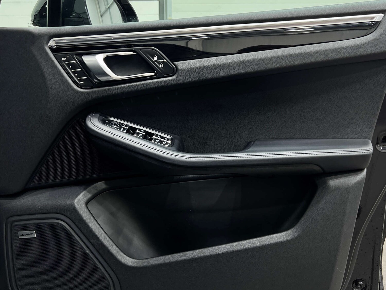 Used Porsche Macan 2024 for sale - 75982481: Photo 34