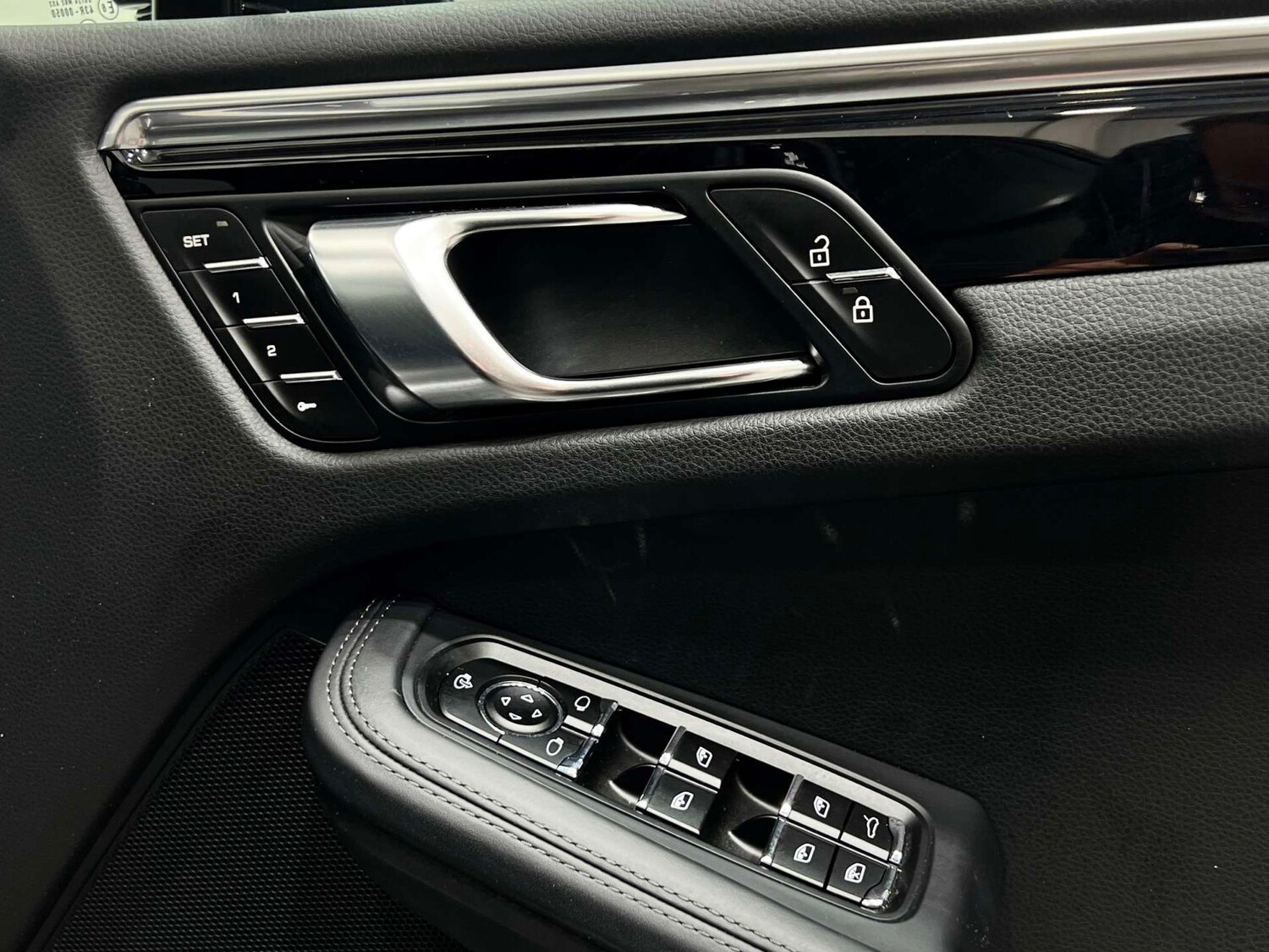 Used Porsche Macan 2024 for sale - 75982481: Photo 35