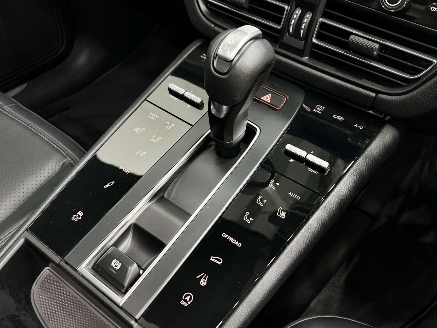 Used Porsche Macan 2024 for sale - 75982481: Photo 43