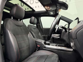Used Mercedes-Benz GLA 2020 for sale - 79734988: Photo