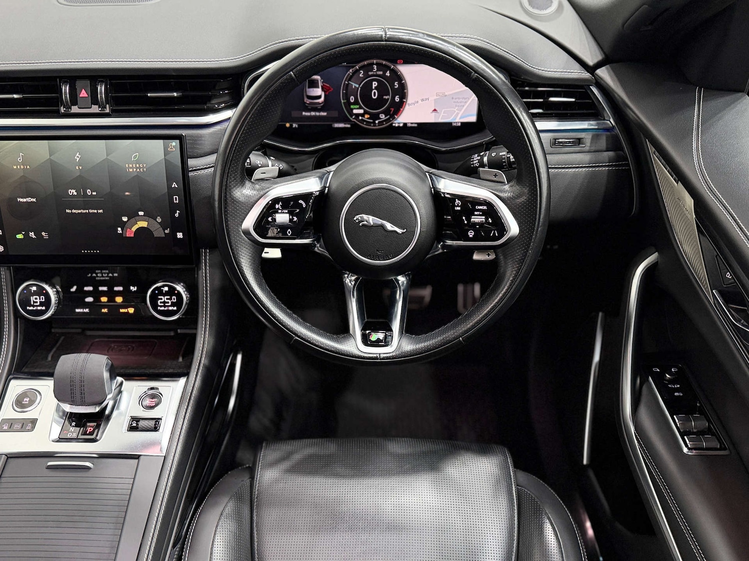 Used Jaguar F-Pace 2022 for sale - 76579680: Photo 21