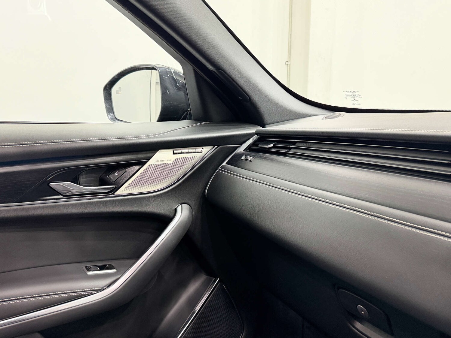 Used Jaguar F-Pace 2022 for sale - 76579680: Photo 35