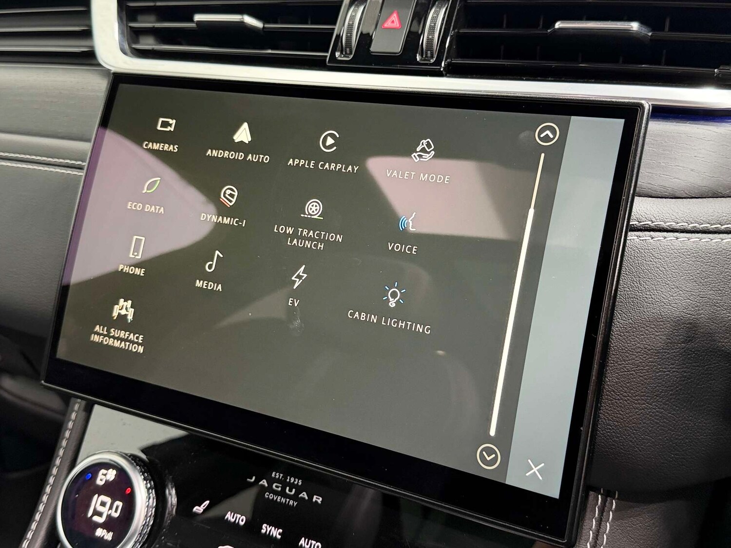 Used Jaguar F-Pace 2022 for sale - 76579680: Photo 46