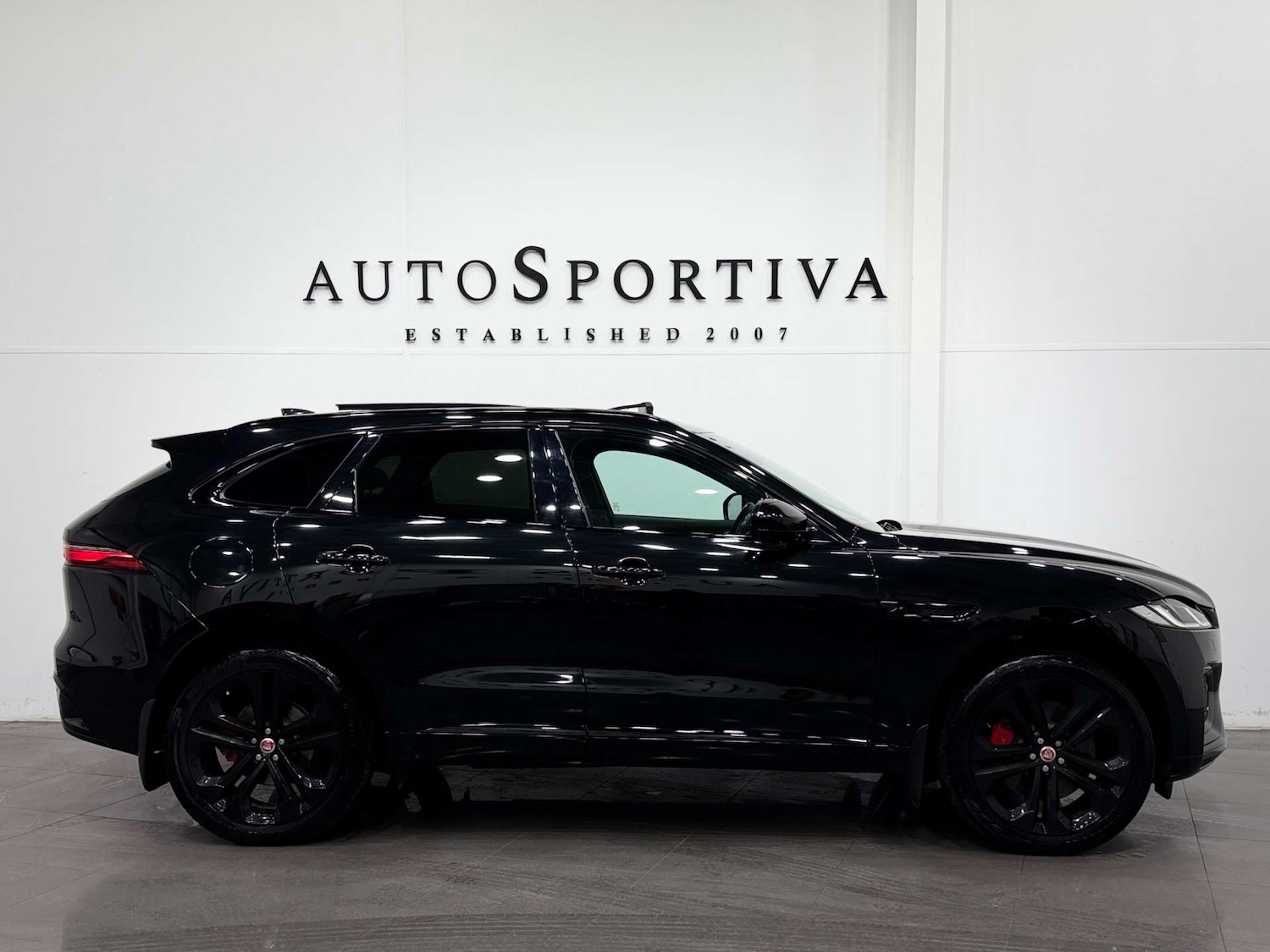 Used Jaguar F-Pace 2022 for sale - 76579680: Photo 6